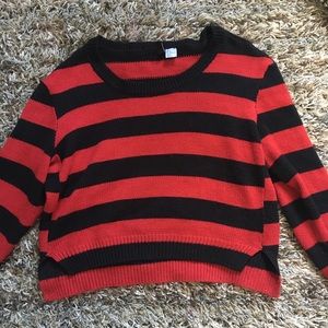 Long sleeved goth cropped sweater